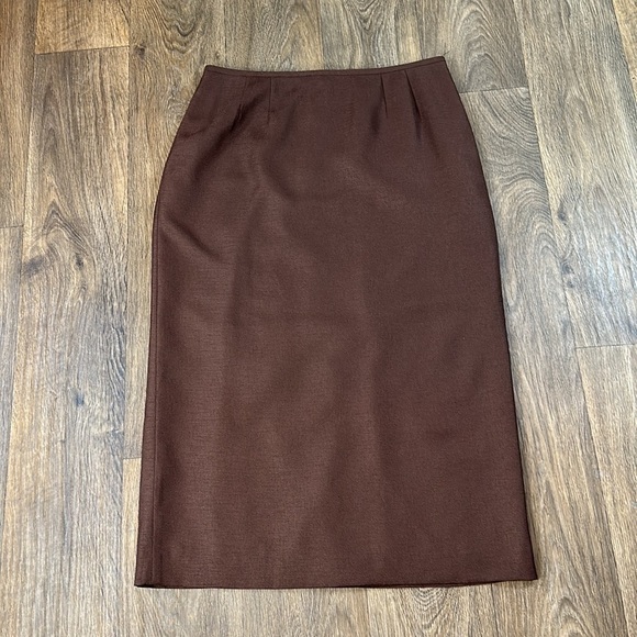 LeSuit Skirt Suit - Picture 7 of 11